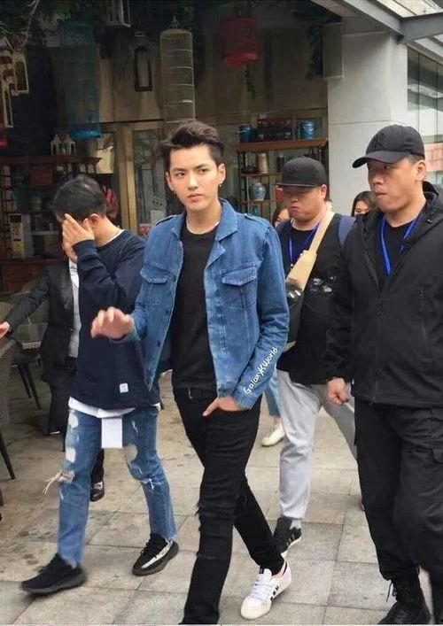 娱乐圈明星集体吃瓜事件,揭秘明星私生活背后的真相与争议
