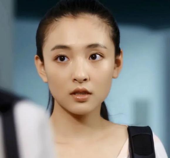 娱乐圈吃瓜杜鹃是谁的孩子,杜鹃孩子身世之谜揭晓