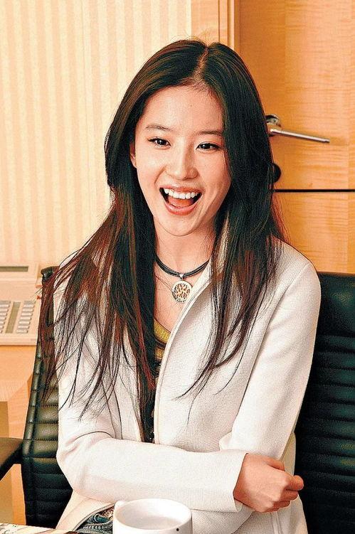 娱乐圈吃瓜刘亦菲是谁啊,揭秘“吃瓜刘亦菲”背后的明星故事