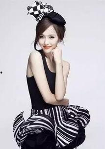 苏薇娱乐圈吃瓜系统小说,娱乐圈吃瓜系统，从幕后小透明到顶级流量女王